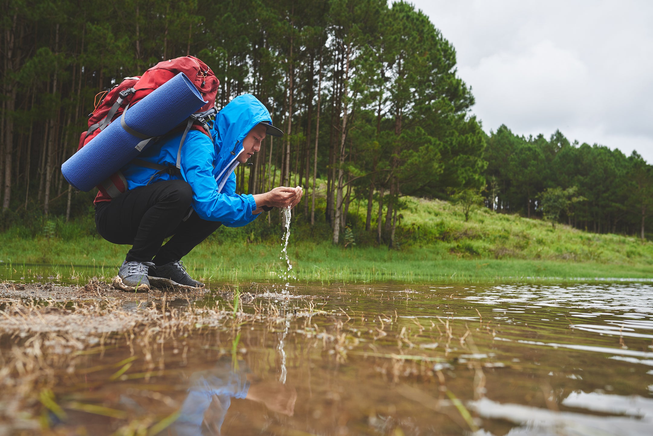 How do hydration packs work?