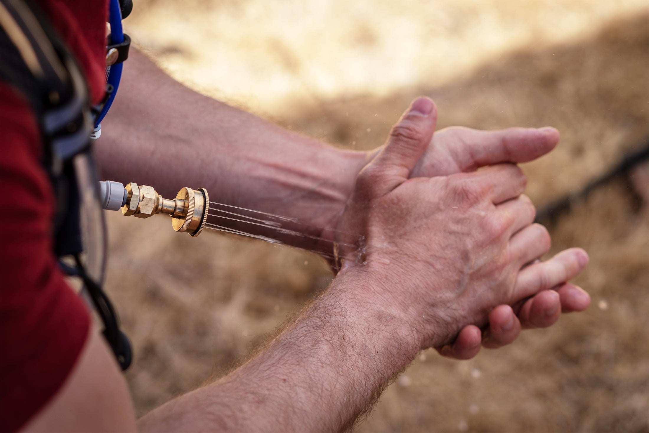 showerhead attachment for misting hydration backpack rinsing hands with water